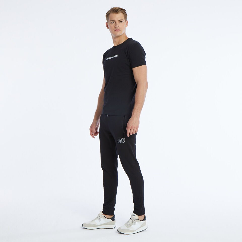 Siyah New Balance Baskılı Erkek Tişört MPT1295