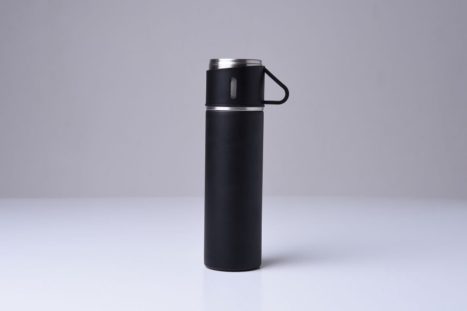Paslanmaz Çelik Sızdırmaz Vakumlu Hediye Paketli 450ml 3 Bardaklı Termos Seti Çay Kahve Termosu Siyah